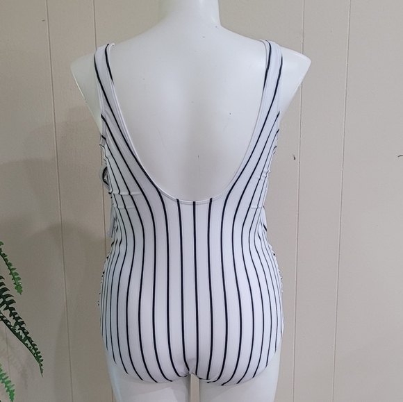 Tempotrek Maternity Swimsuit One Piece Elegant V Neck Pregnancy Swimwear Tie XXL - Picture 8 of 9